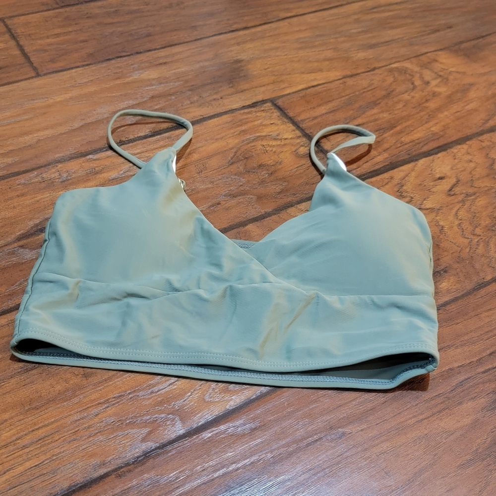 Shein bakini top - Picture 2 of 6